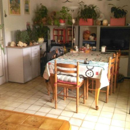 Petit Chez Soi Dans Mon Petit Chez Moi Apartment Biganos Bagian luar foto