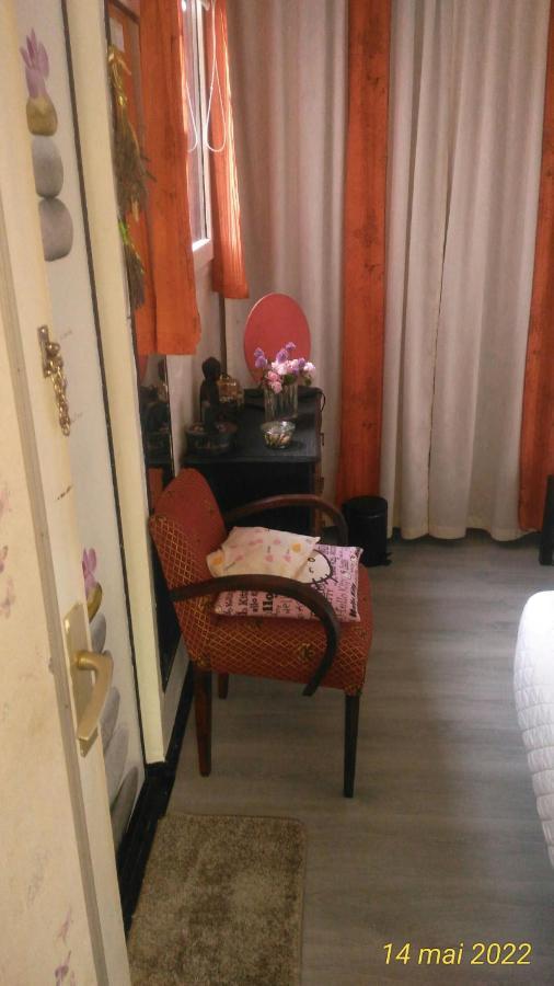Petit Chez Soi Dans Mon Petit Chez Moi Apartment Biganos Bagian luar foto
