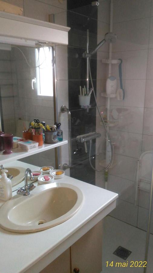 Petit Chez Soi Dans Mon Petit Chez Moi Apartment Biganos Bagian luar foto